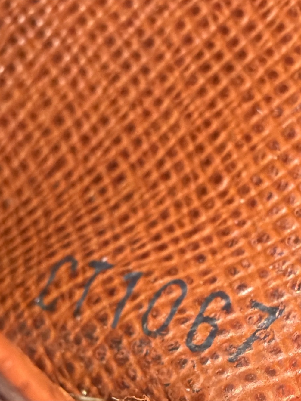 Louis Vuitton Monogram Canvas Wallet in Brown and Tan. 2007 - Picture 5 of 10